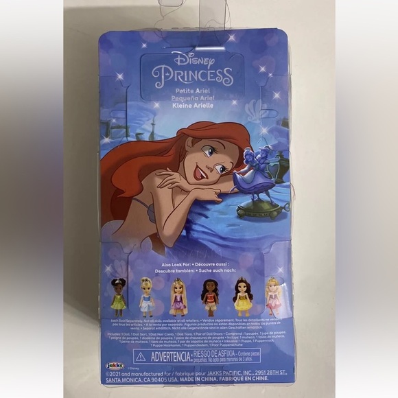 Disney Princess Petite Ariel Doll - Includes Flounder Hair Comb. NEW - Picture 6 of 6